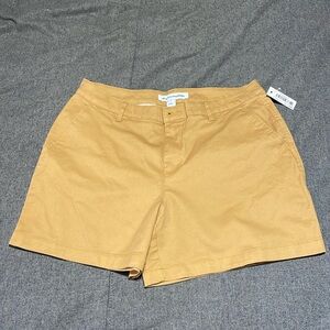 Amazon Essentials shorts, NWT, 12